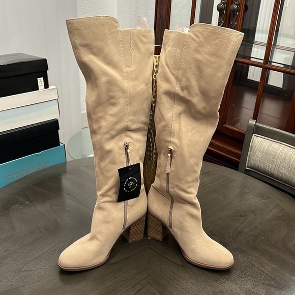 NATURALIZER Kyrie Water-Resistant Over-the-Knee Boots - Picture 7 of 13
